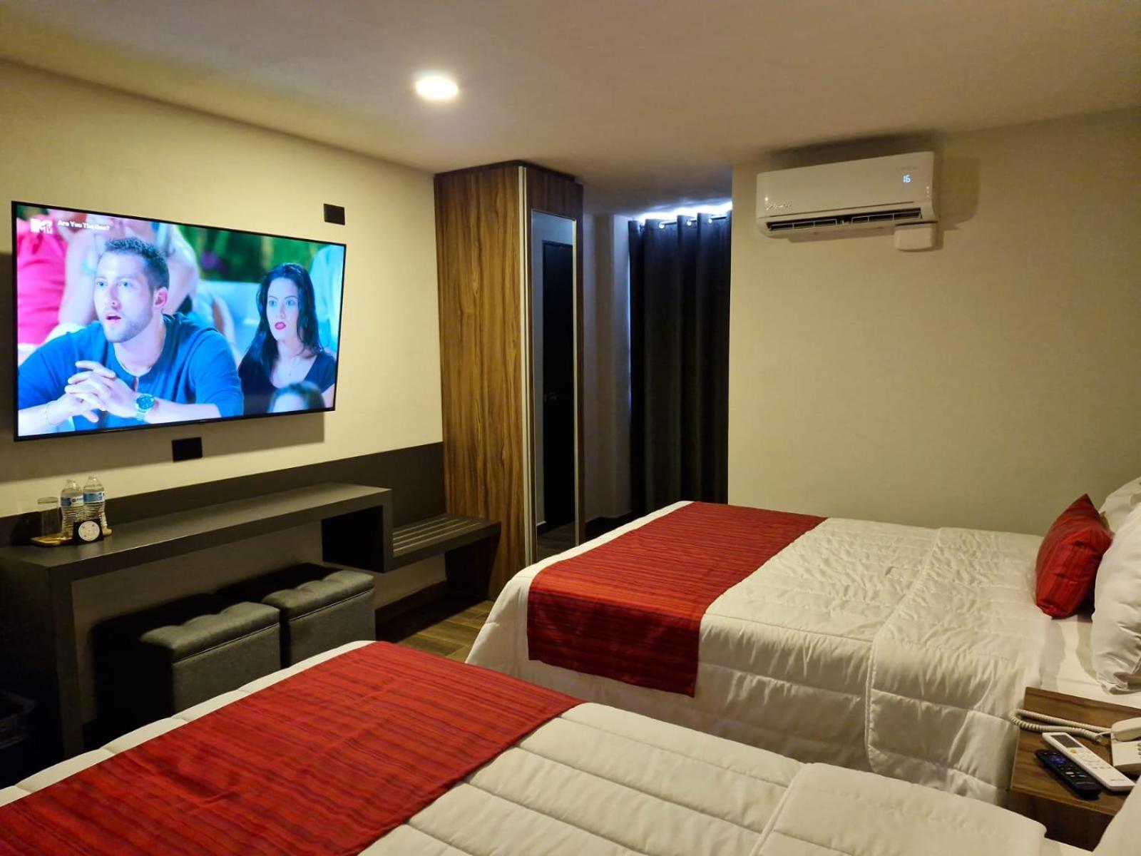 Hotel Granada Puebla de Zaragoza Esterno foto